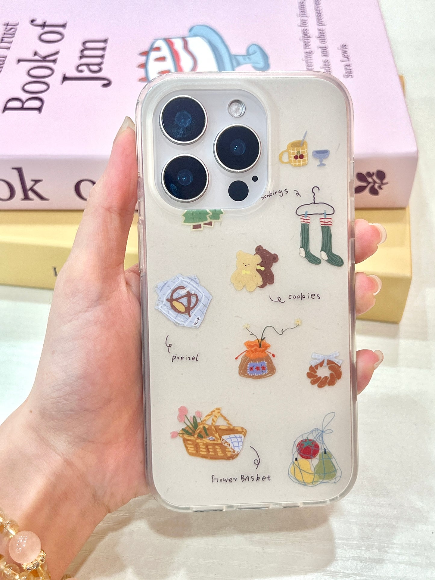 【Ready Stock】B112✨ 15 Pro 秋冬小插画